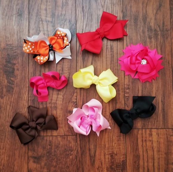 Other - Bundle of 8 Bows
